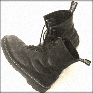 image from http://theresalargusa.typepad.com/.a/6a01348084d007970c01901c8cefbc970b-pi